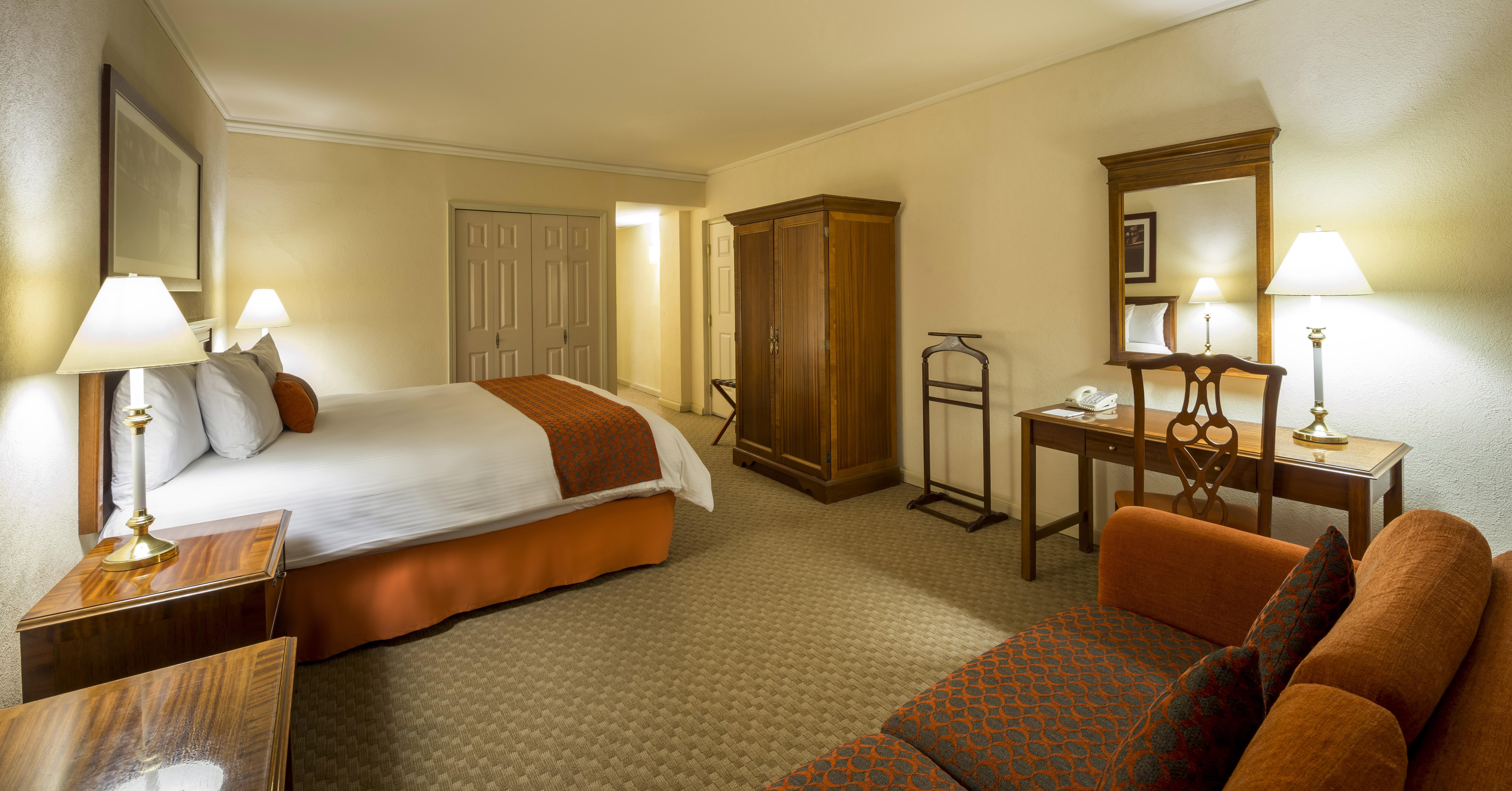 ホテル カミノ リアル プエブラ アンヘロポリス エクステリア 写真 A guest room at the Lodge at Vail
