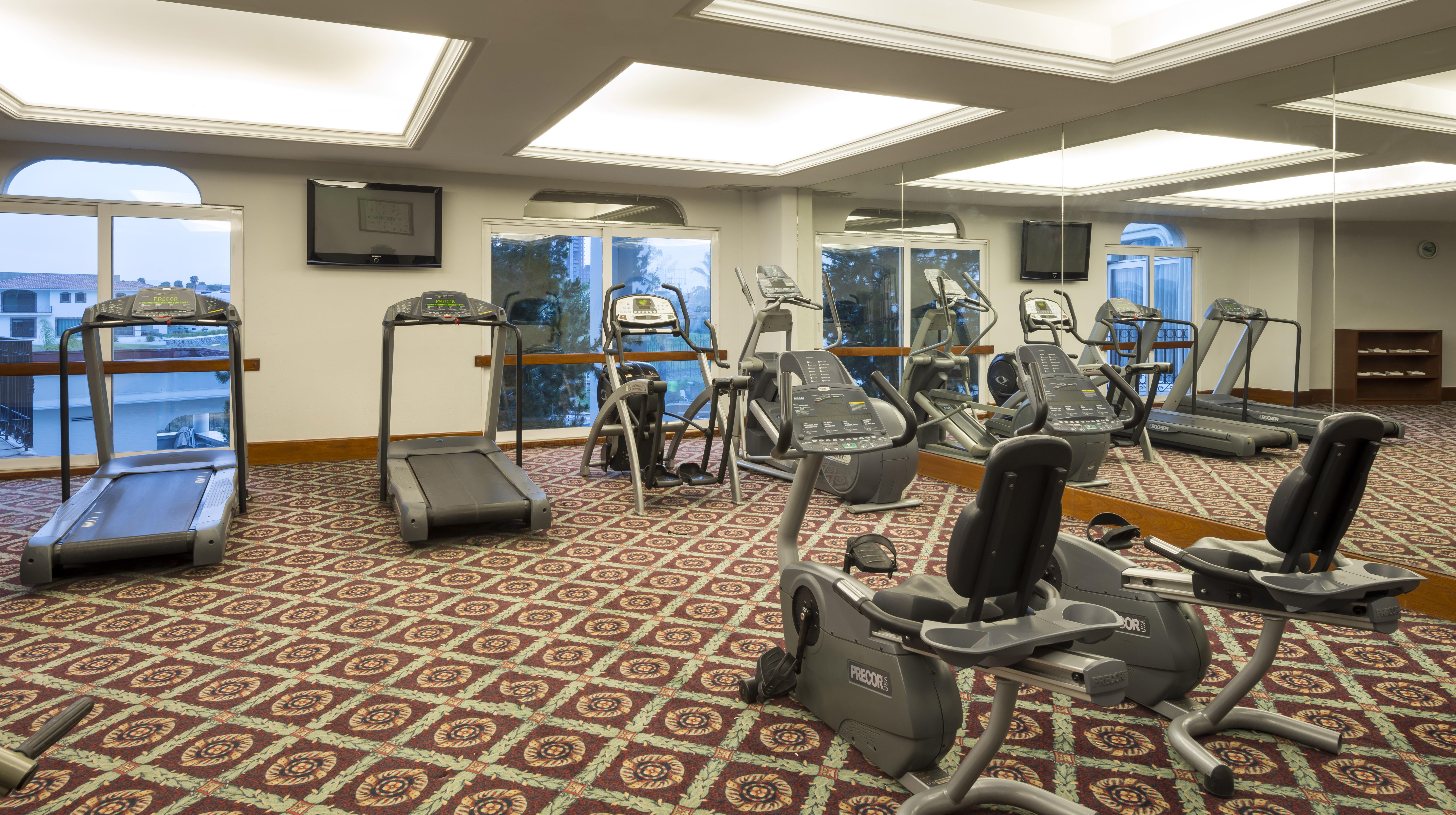 ホテル カミノ リアル プエブラ アンヘロポリス エクステリア 写真 The gym at the hotel