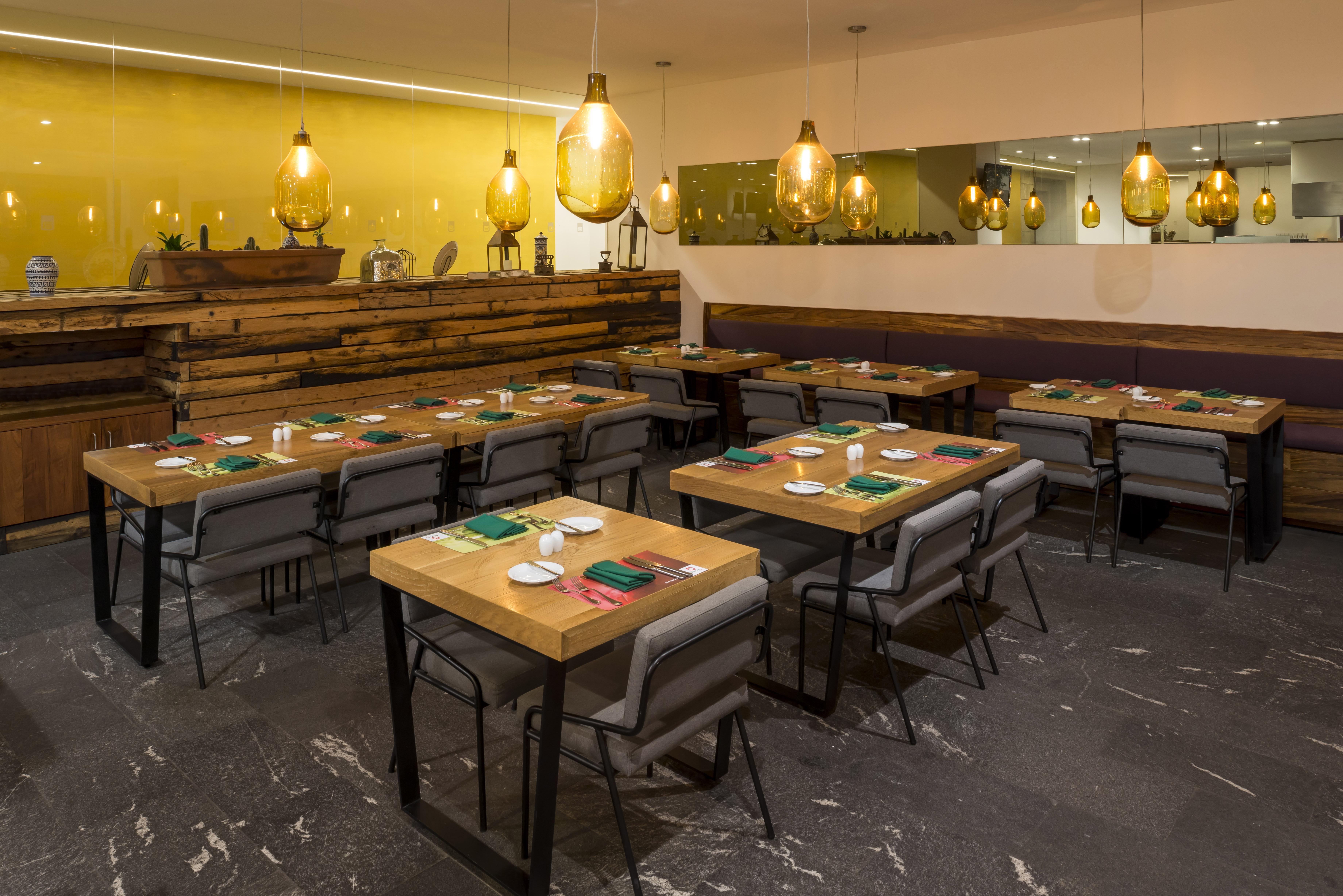 ホテル カミノ リアル プエブラ アンヘロポリス エクステリア 写真 Restaurant interior