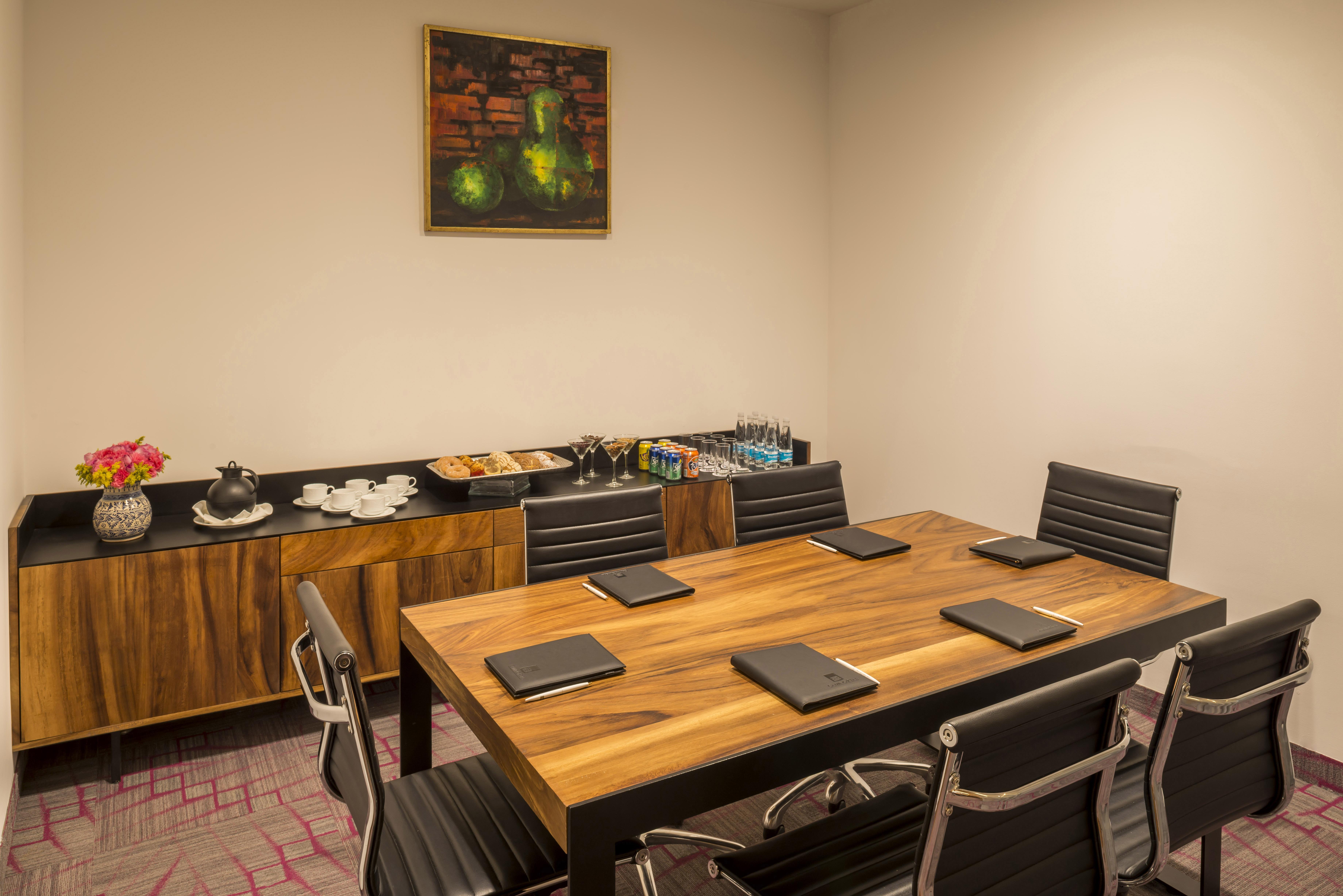 ホテル カミノ リアル プエブラ アンヘロポリス エクステリア 写真 A meeting room at the hotel